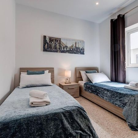 Uptown Mellieha By Homely Exterior photo