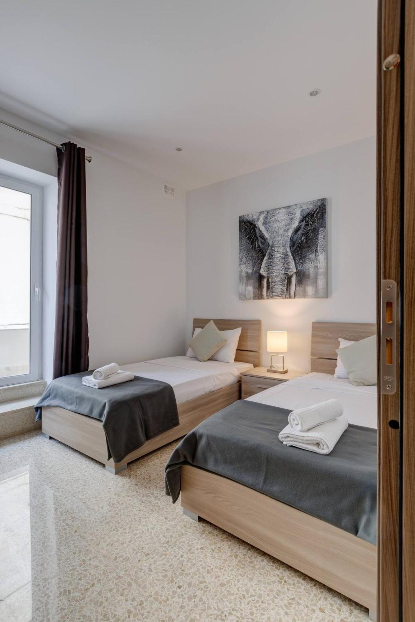 Uptown Mellieha By Homely Exterior photo